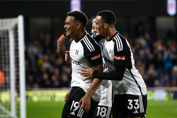 积极与欧美 积极与欧美