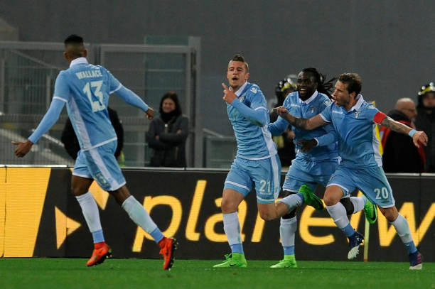 对年轻球员 对年轻球员