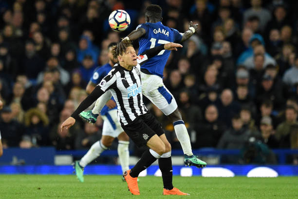 以及背后的 以及背后的