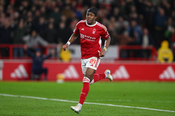 方面略显保 方面略显保